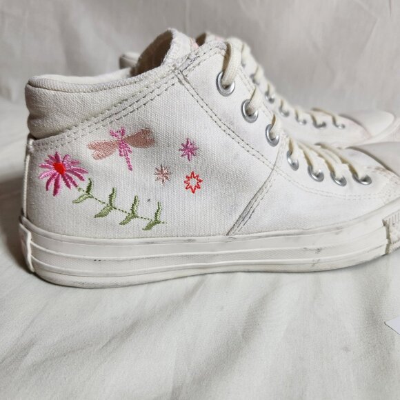 Women Converse Chuck Taylor All Star Madison Mid Top Canvas Sneaker, Size 9 US - Picture 2 of 12